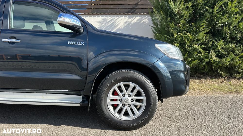 Toyota Hilux - 11