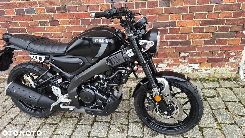 Yamaha XSR - 28