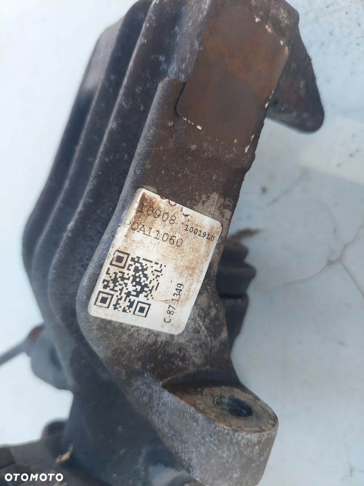 ZACISK TYŁ PRAWY SKODA OCTAVIA 2 1.9 TDI - 2