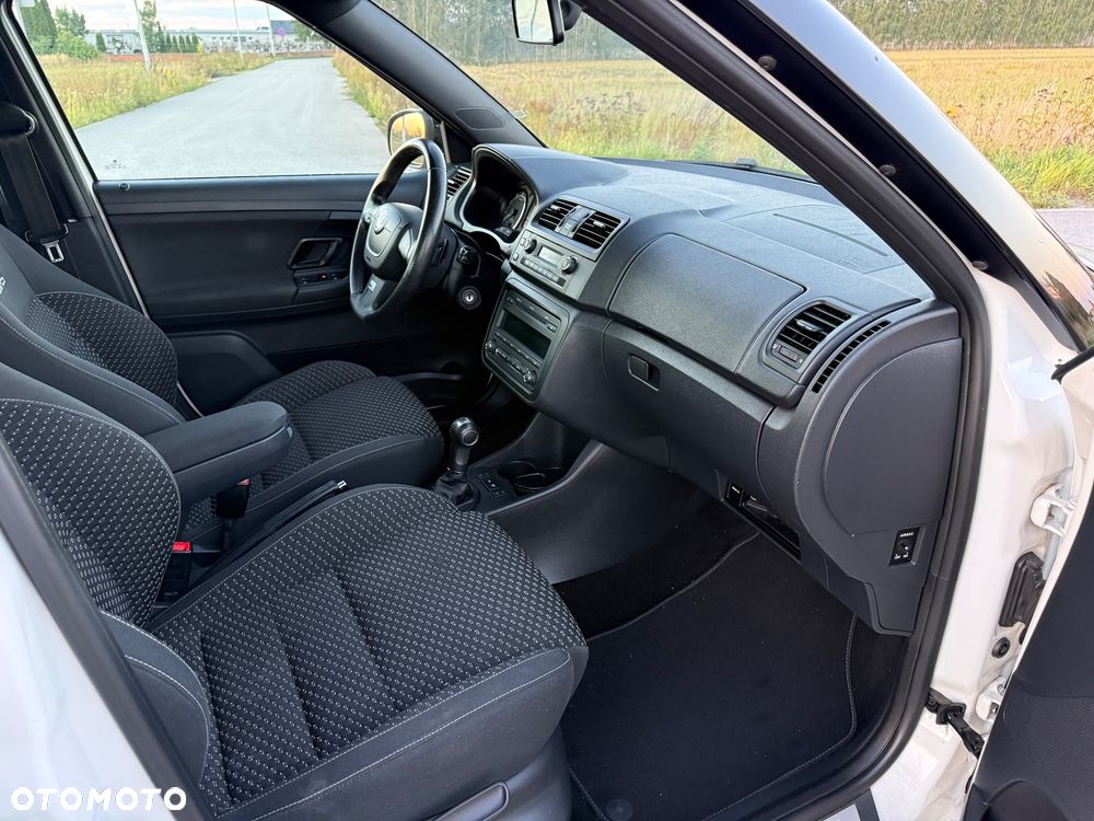 Skoda Fabia 1.4 TSI DSG RS - 13