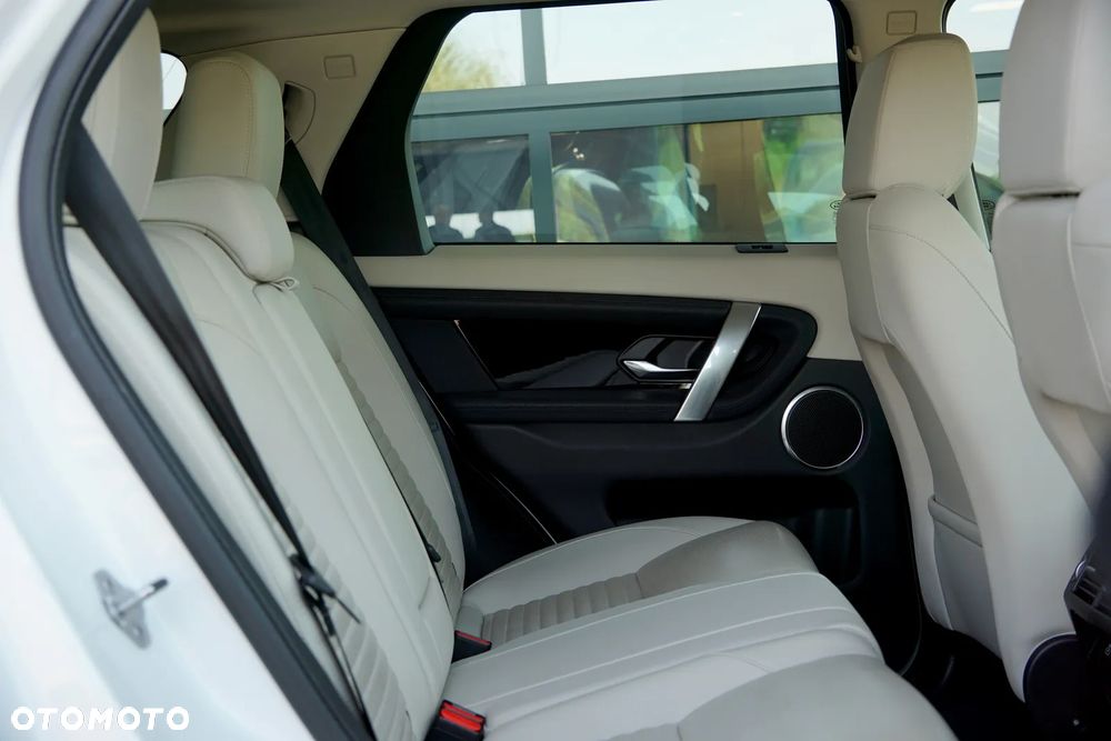 Land Rover Discovery Sport 2.0 D200 mHEV S - 26