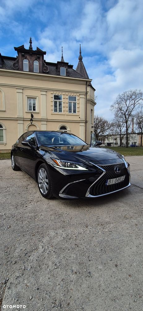 Lexus ES 300h Style Edition - 31