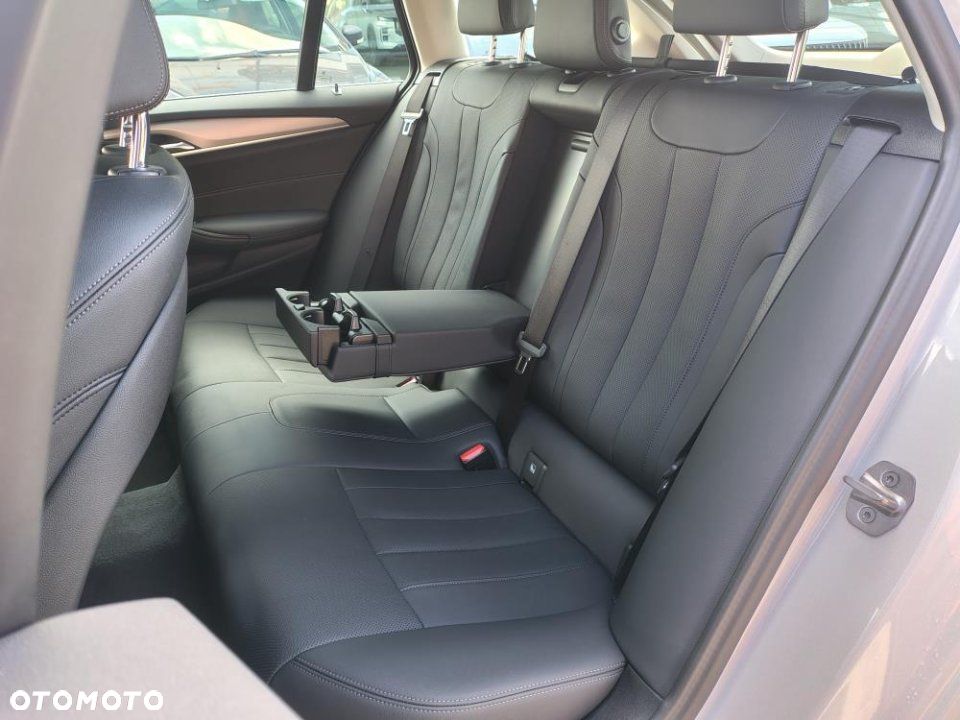 BMW Seria 5 - 15