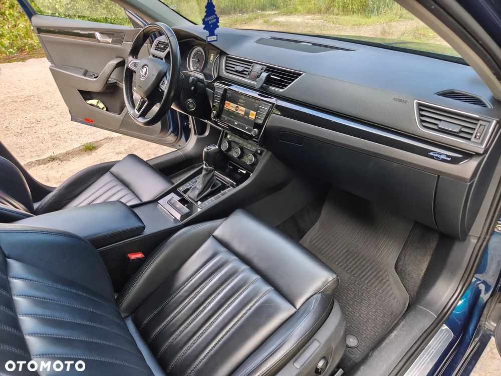 Skoda Superb 2.0 TDI 4x4 L&K DSG - 15