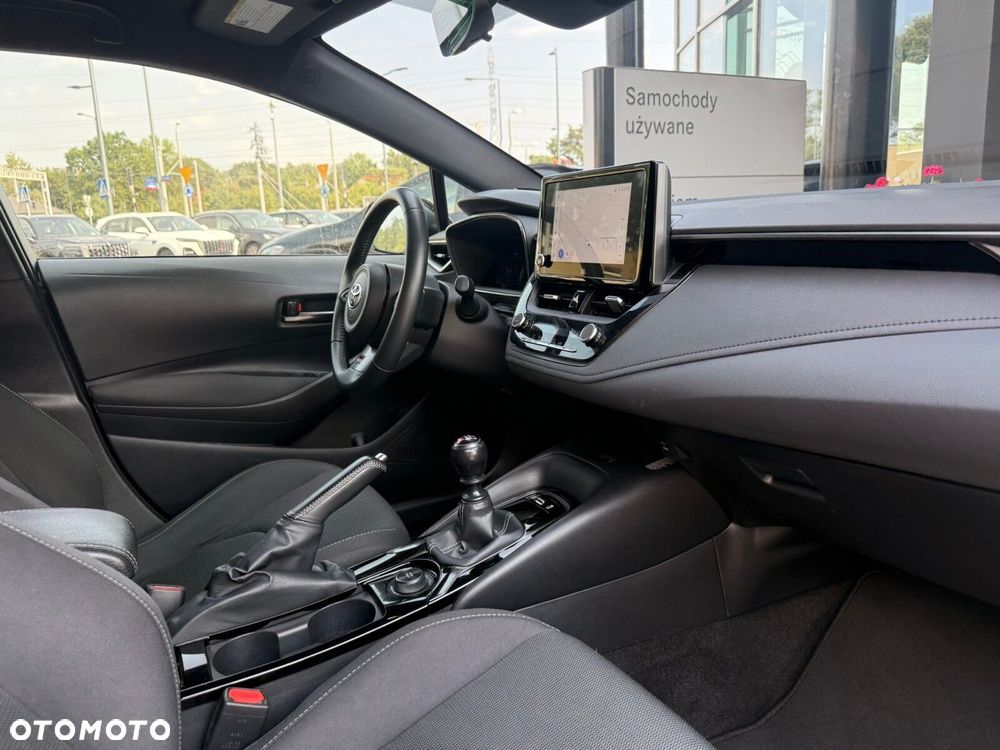 Toyota Corolla - 10