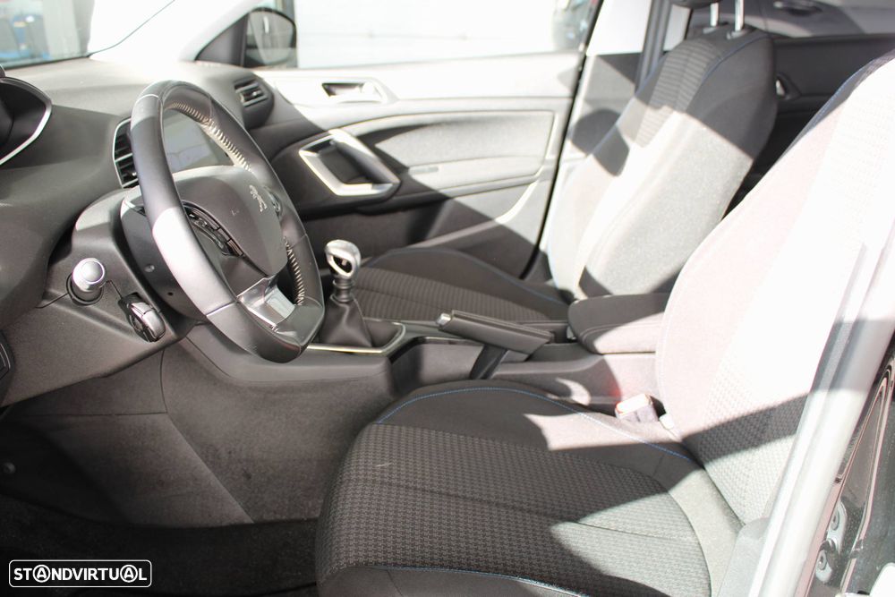 Peugeot 308 SW 1.2 PureTech Style - 9