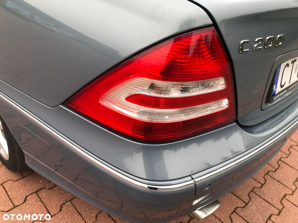 Mercedes-Benz Klasa C 200 Kompressor Avantgarde Sport Edition - 15