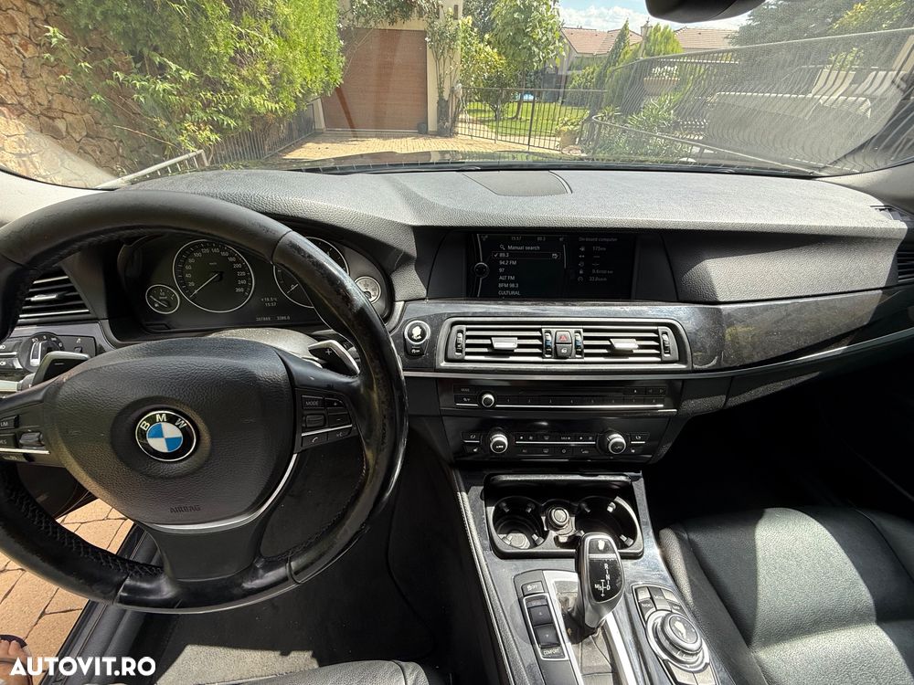 BMW Seria 5 525d xDrive - 7