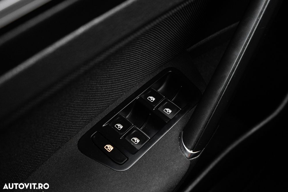 Volkswagen Golf 2.0 TDI (BlueMotion Technology) DSG Highline - 11