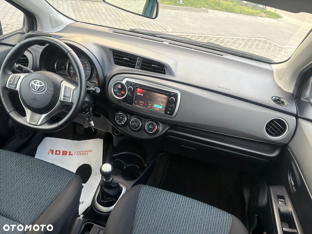 Toyota Yaris 1.33 VVT-i Lounge - 28