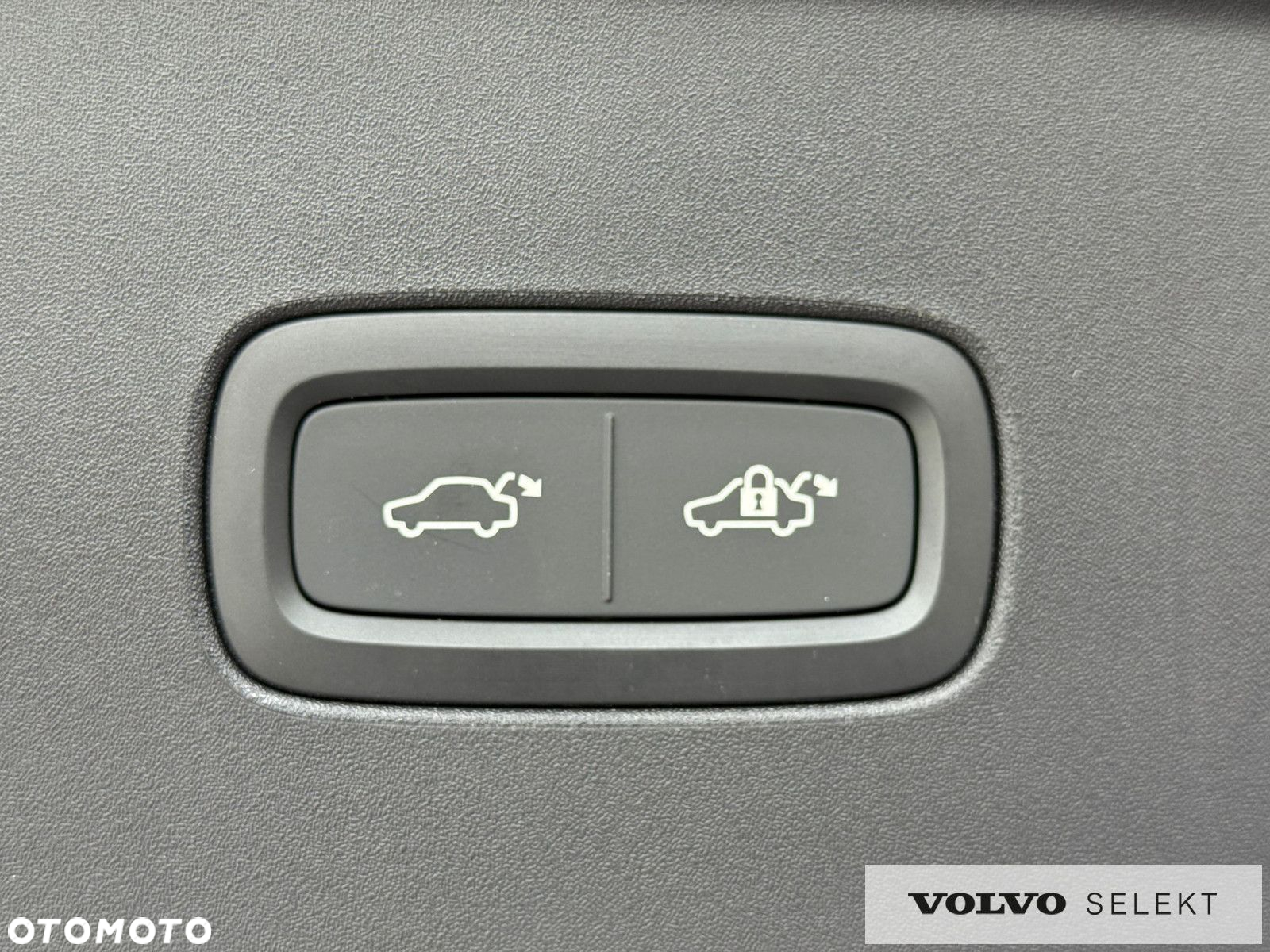 Volvo EX90 - 18