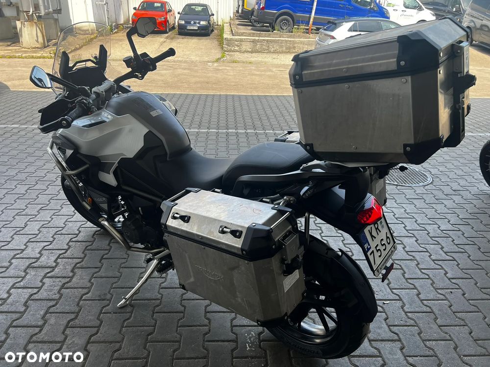 Triumph Tiger - 2