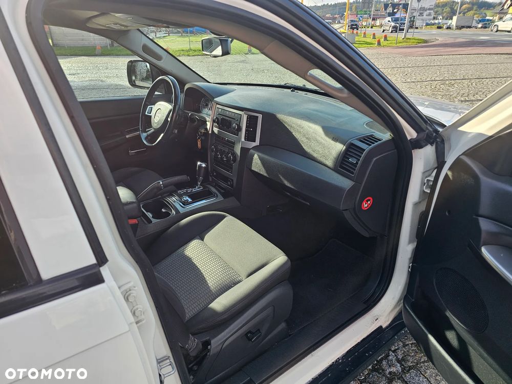 Jeep Grand Cherokee 3.0 CRD Automatik DPF Laredo - 25