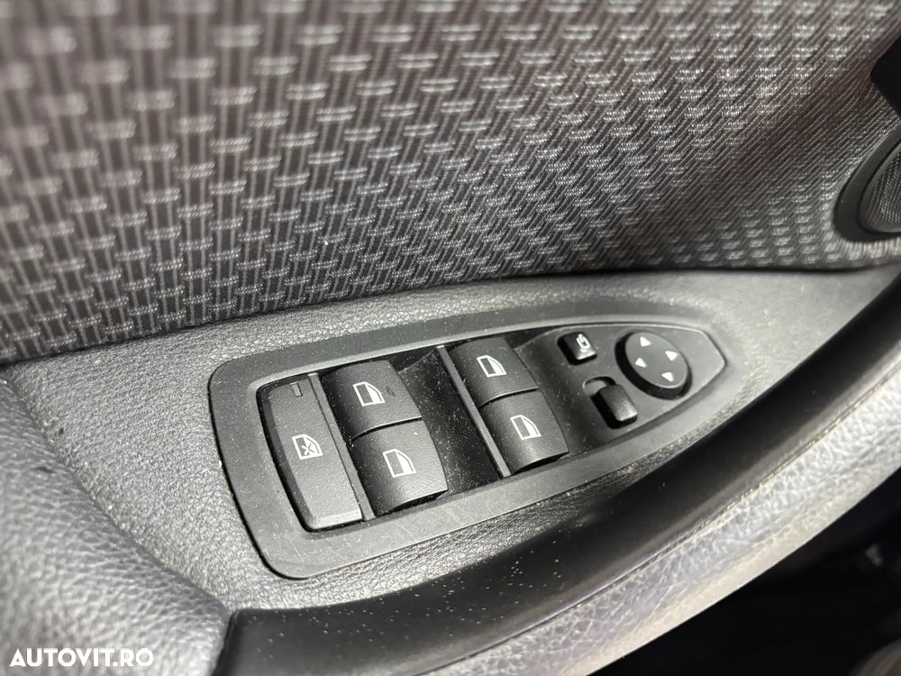 BMW X1 xDrive25e AT PHEV - 24