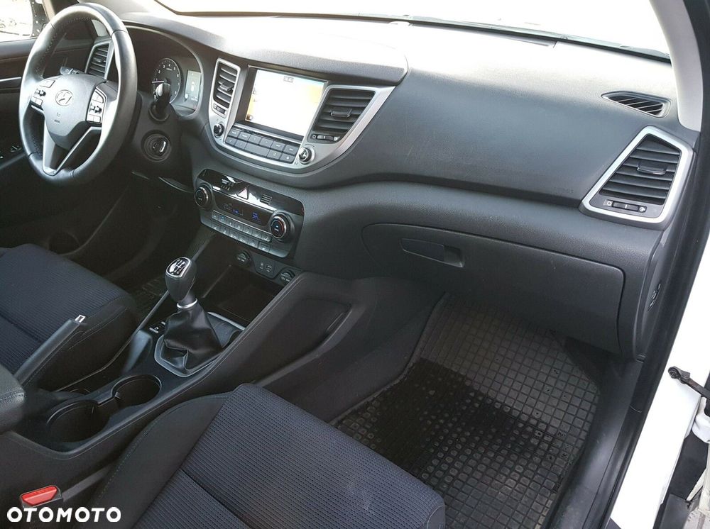 Hyundai Tucson 1.6 GDI BlueDrive Comfort 2WD - 31
