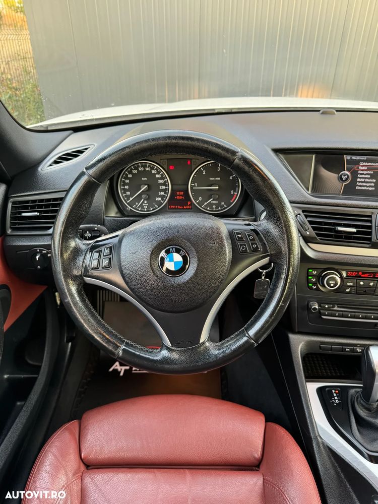 BMW X1 xDrive20d Sport Line - 13