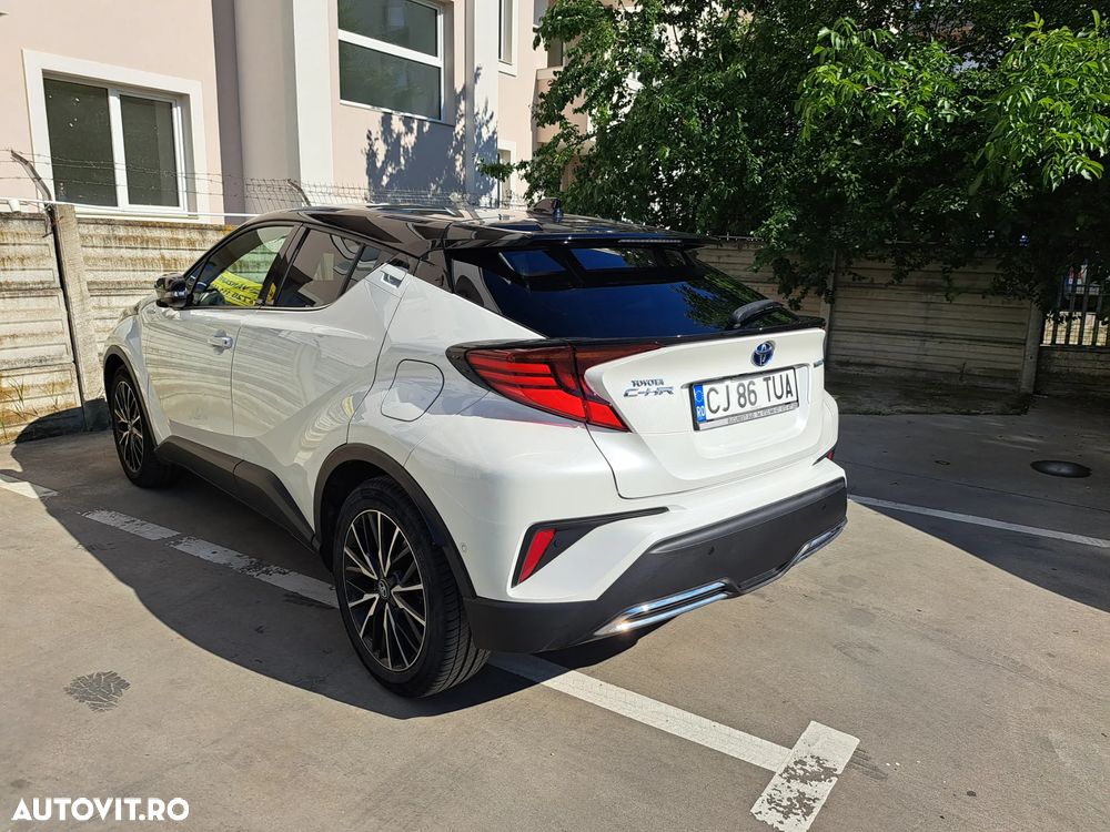 Toyota C-HR 2.0 HSD 184 CP 4x2 CVT Classy Bi-Tone - 9