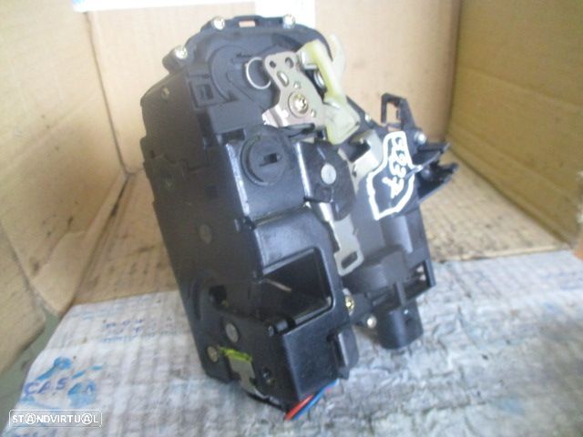 Fecho 3B4839015M VW GOLF 4 2002 TE ELETRICO SEAT SEAT LEON 1 (1M) 2006 1.9TDI 100CV 5P PRETO TE 6 PINOS - 4