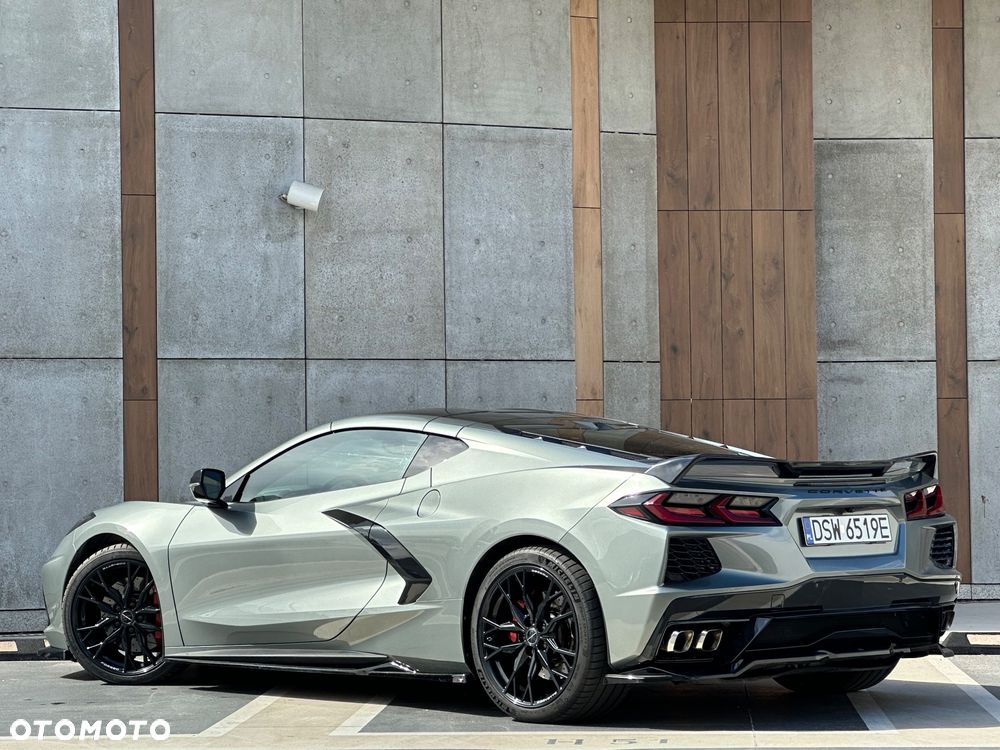 Chevrolet Corvette - 3