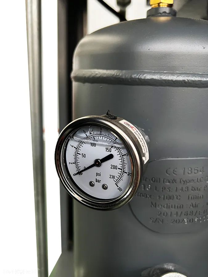 Kompresor Śrubowy 7,5KW 970L/min Zbiornik 500L Osuszacz Filtry Kupczyk - 12