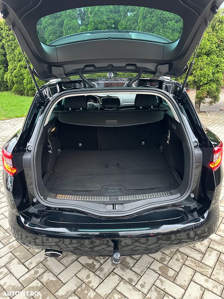 Renault Megane ENERGY dCi 130 BOSE EDITION - 33