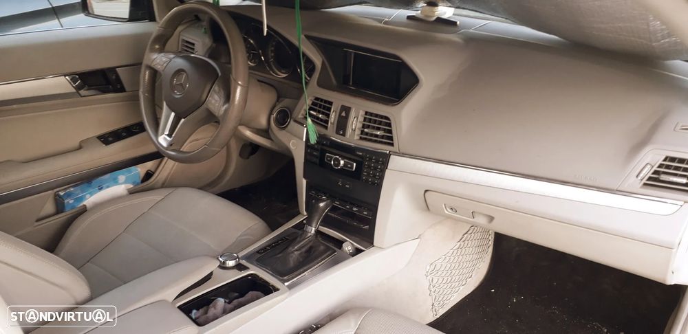 Mercedes-Benz E 250 CDi Avantgarde BlueEfficiency Auto - 14