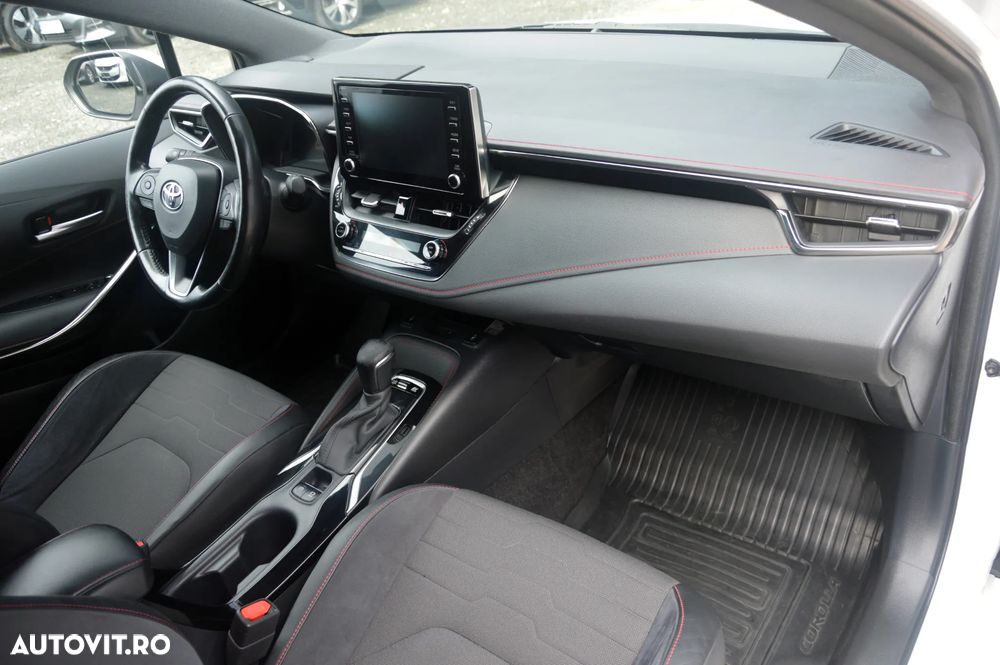 Toyota Corolla 1.8 HSD Exclusive GR Sport - 29