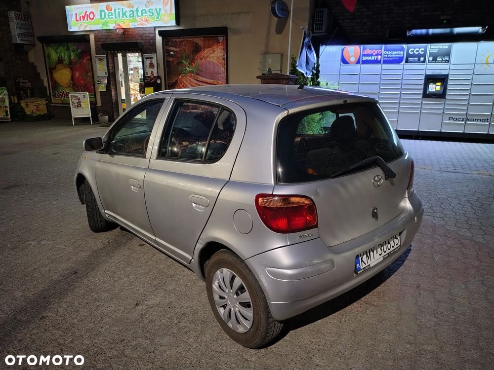 Toyota Yaris 1.0 Terra - 4