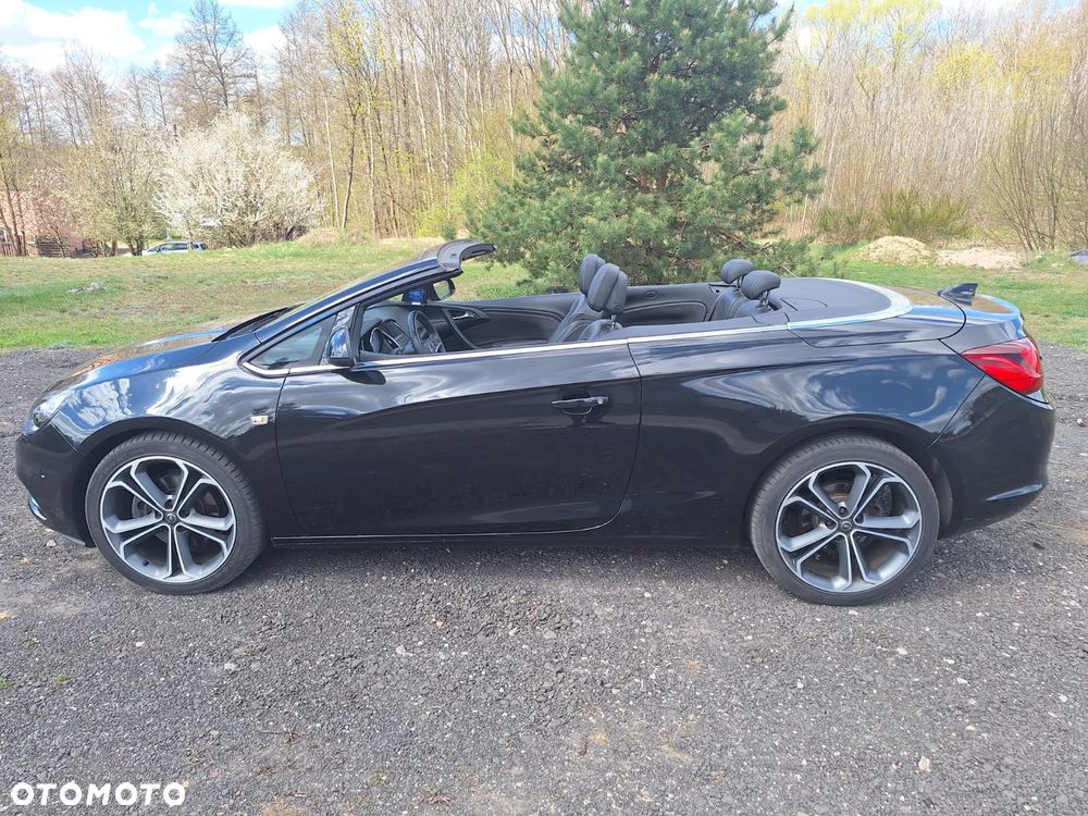 Opel Cascada 1.6 T Cosmo S&S - 10