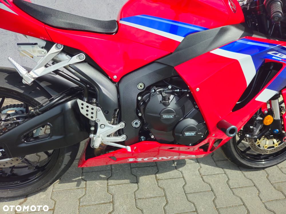 Honda CBR - 11