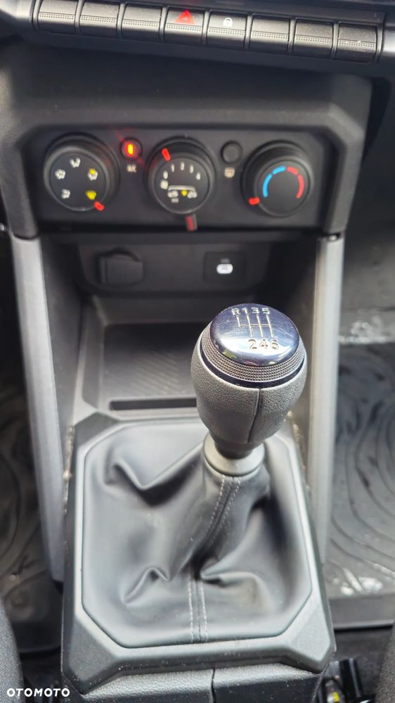 Dacia Duster 1.0 TCe Expression - 12