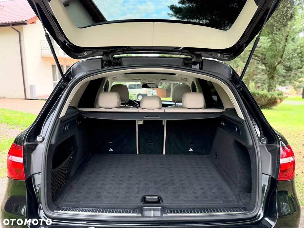Mercedes-Benz GLC 250 4Matic 9G-TRONIC AMG Line - 31