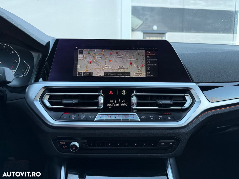 BMW Seria 3 320d Aut. Sport Line - 12