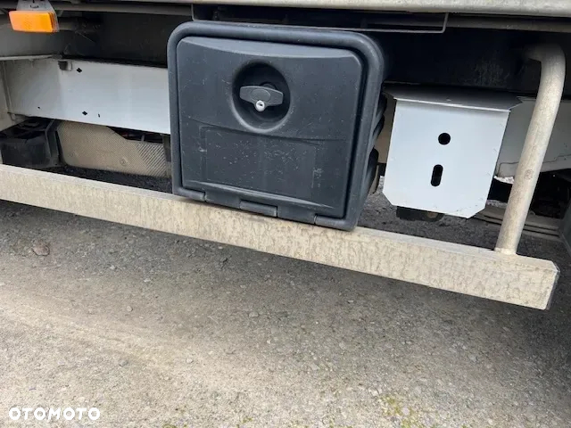 Renault Master skrzynia z windą na bliźniakach 2,3 Dci 163 KM - 29