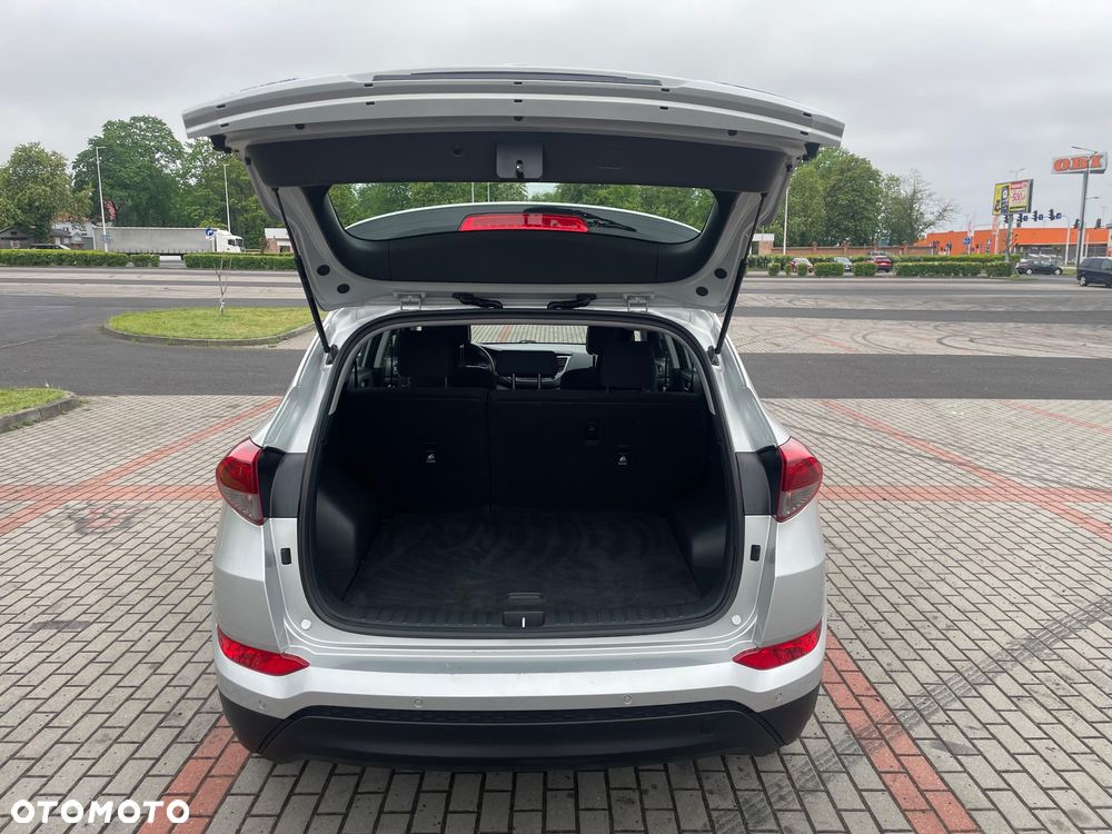 Hyundai Tucson blue 1.6 GDi 2WD Navi - 18
