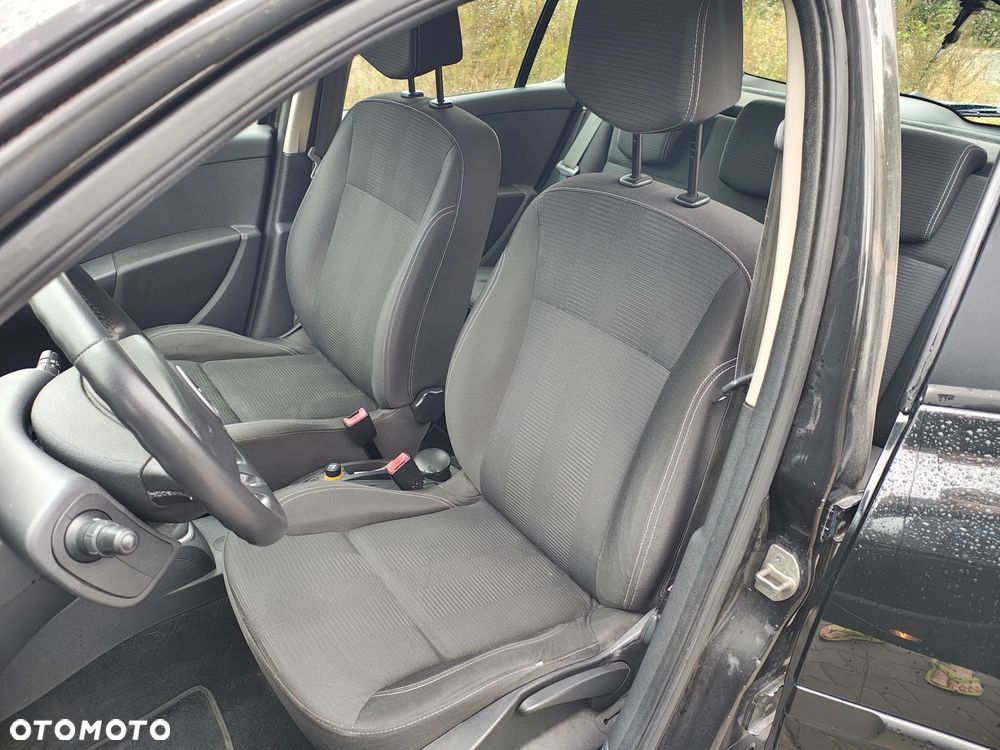 Renault Clio - 11