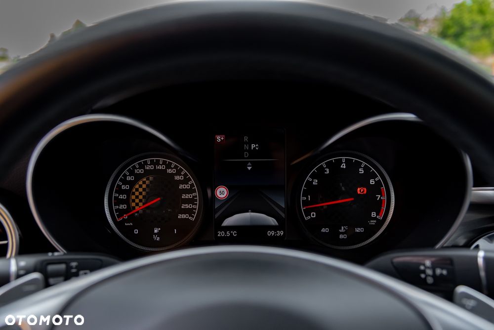 Mercedes-Benz Klasa C 450 AMG 4Matic 7G-TRONIC - 32