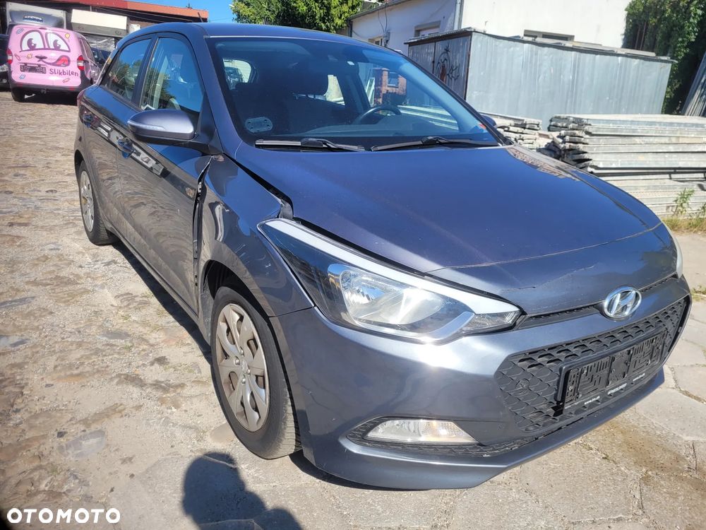 Hyundai i20 blue 1.2 YES Silver - 11