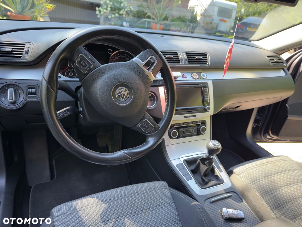 Volkswagen CC 2.0 TDI BlueMotion Technology - 8