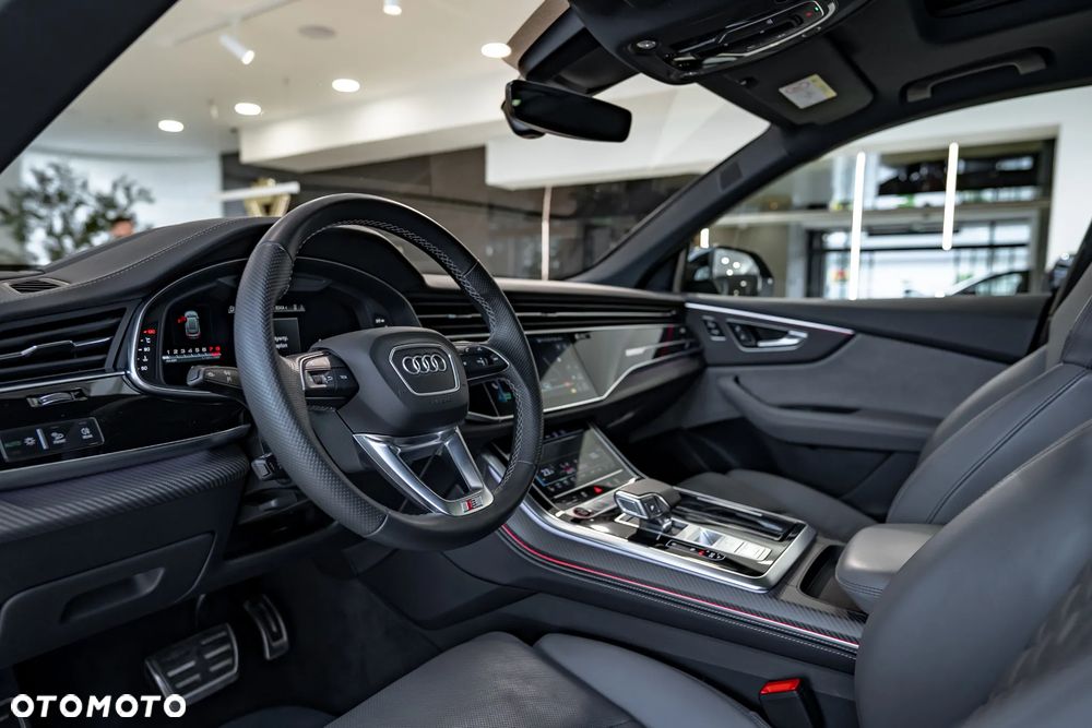 Audi SQ8 - 31