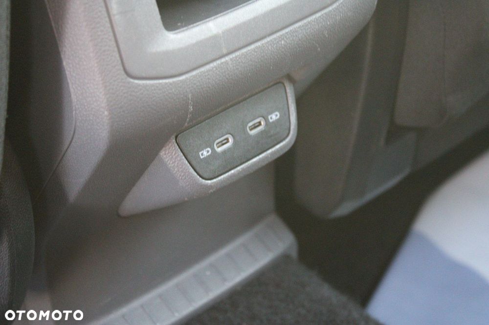 Volkswagen T-Cross - 16