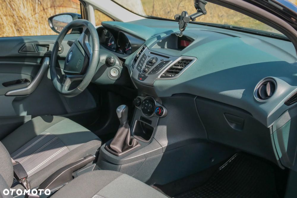 Ford Fiesta - 21