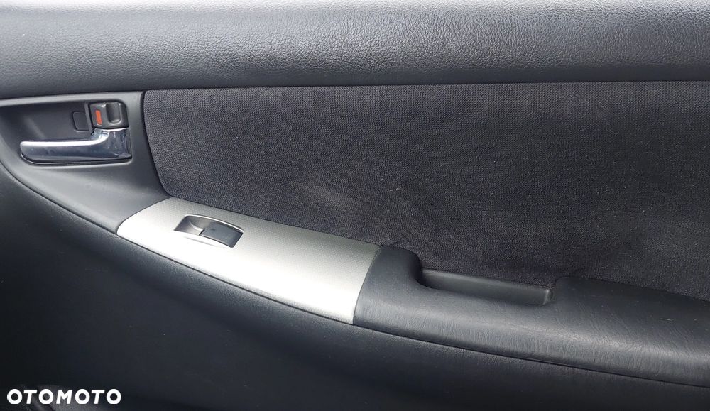 Toyota Corolla 2.0 D-4D Executive - 17