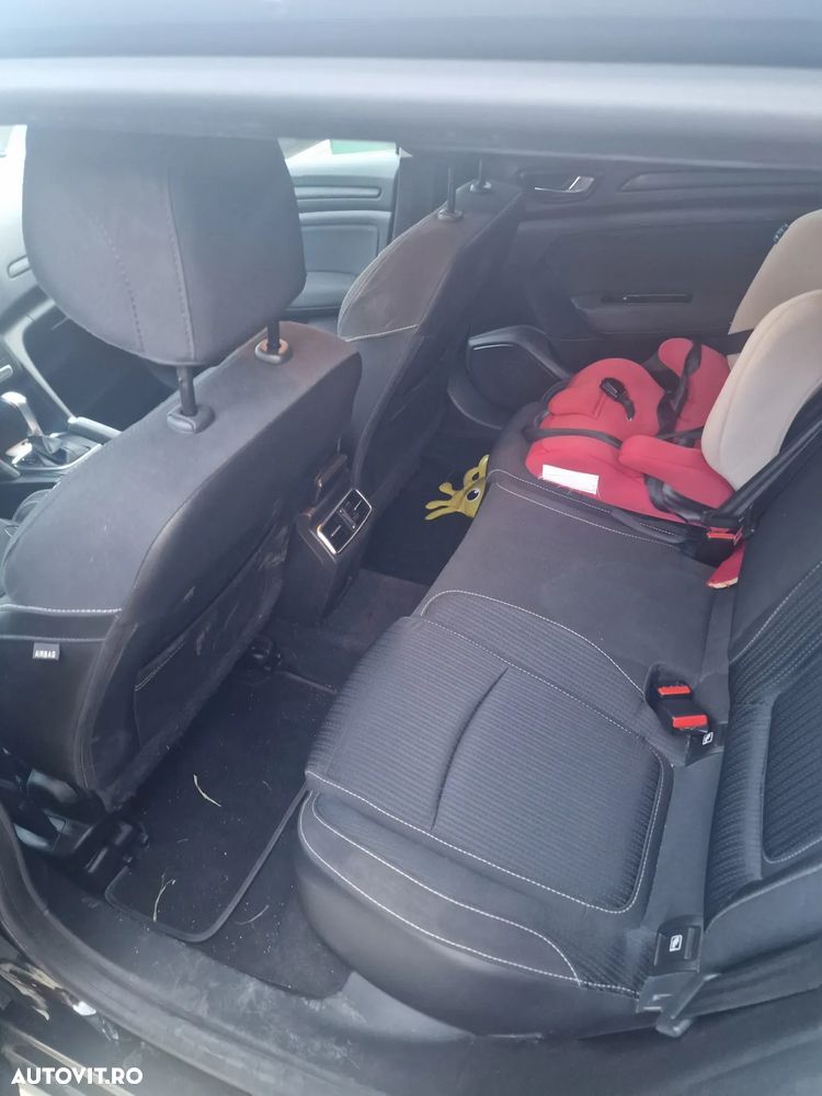 Renault Megane BLUE dCi 115 EDC INTENS - 12