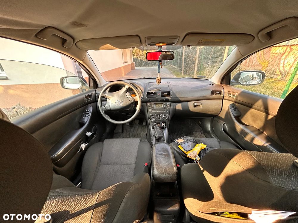 Toyota Avensis 2.0 D-4D Sol - 5