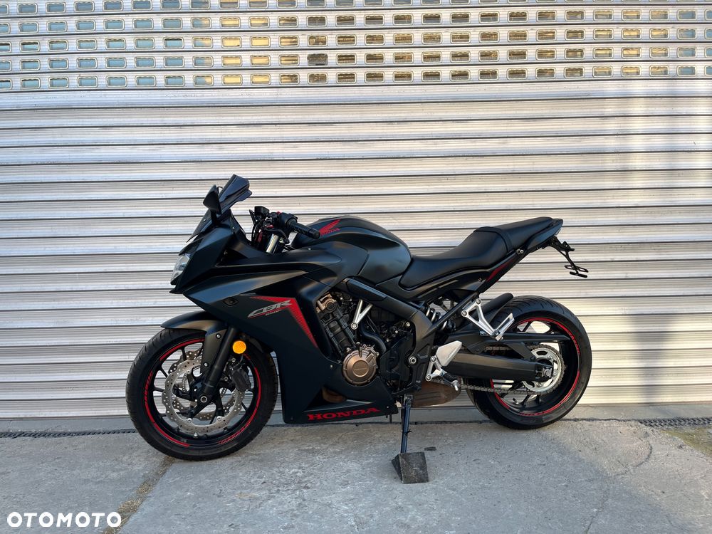 Honda CBR - 1
