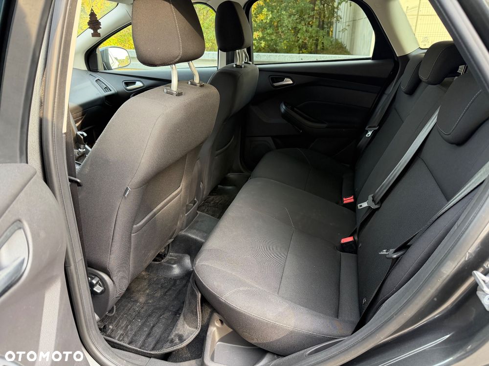 Ford Focus - 24