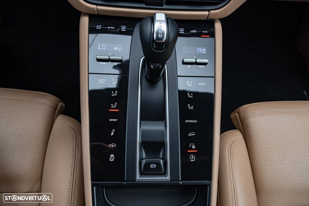 Porsche Macan S - 28