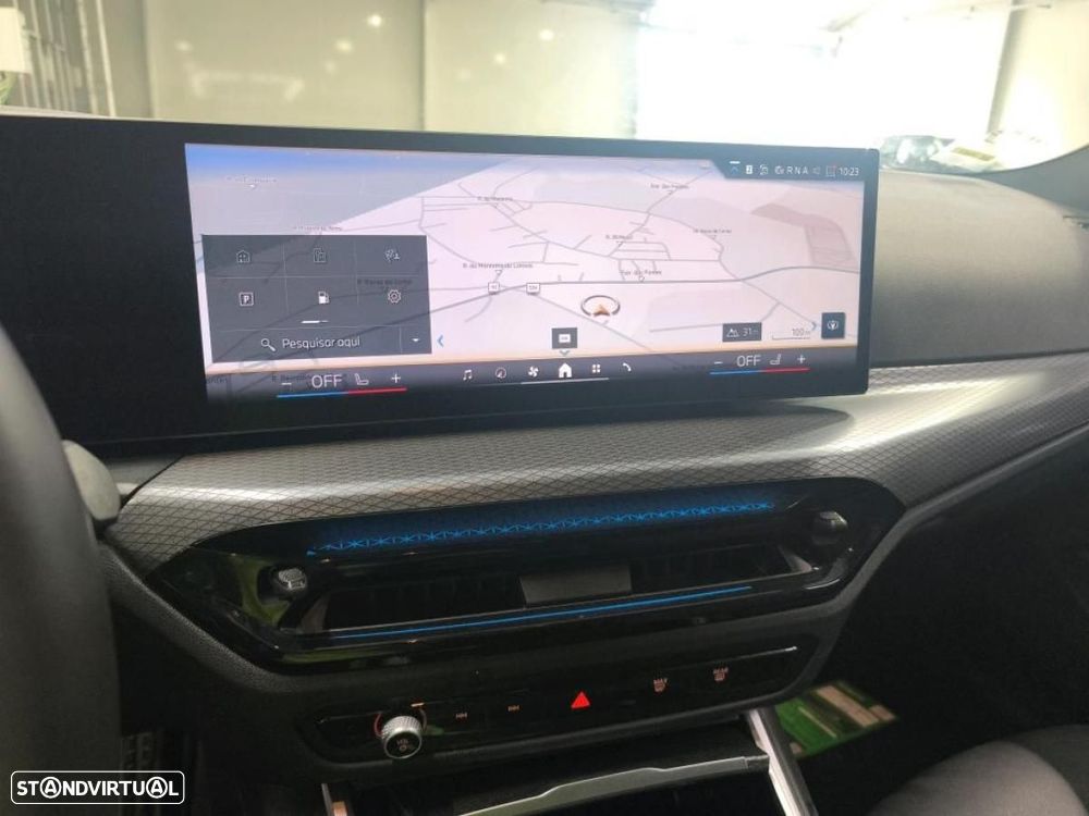 BMW 330 e Pack Desportivo M Auto - 4
