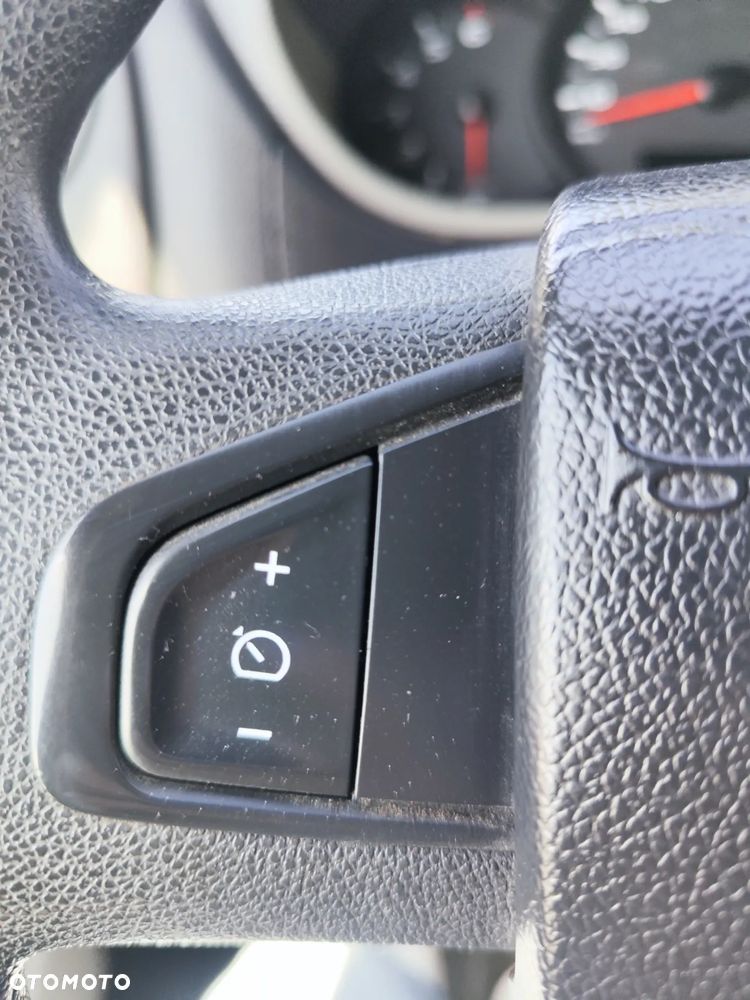 Renault Master  brygadowka 7 osób - 15